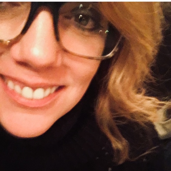 Meet your Posher, Jenny - Picture 3 of 4